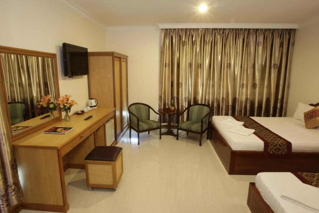 White Beach Hotel Сиануквиль Номер фото